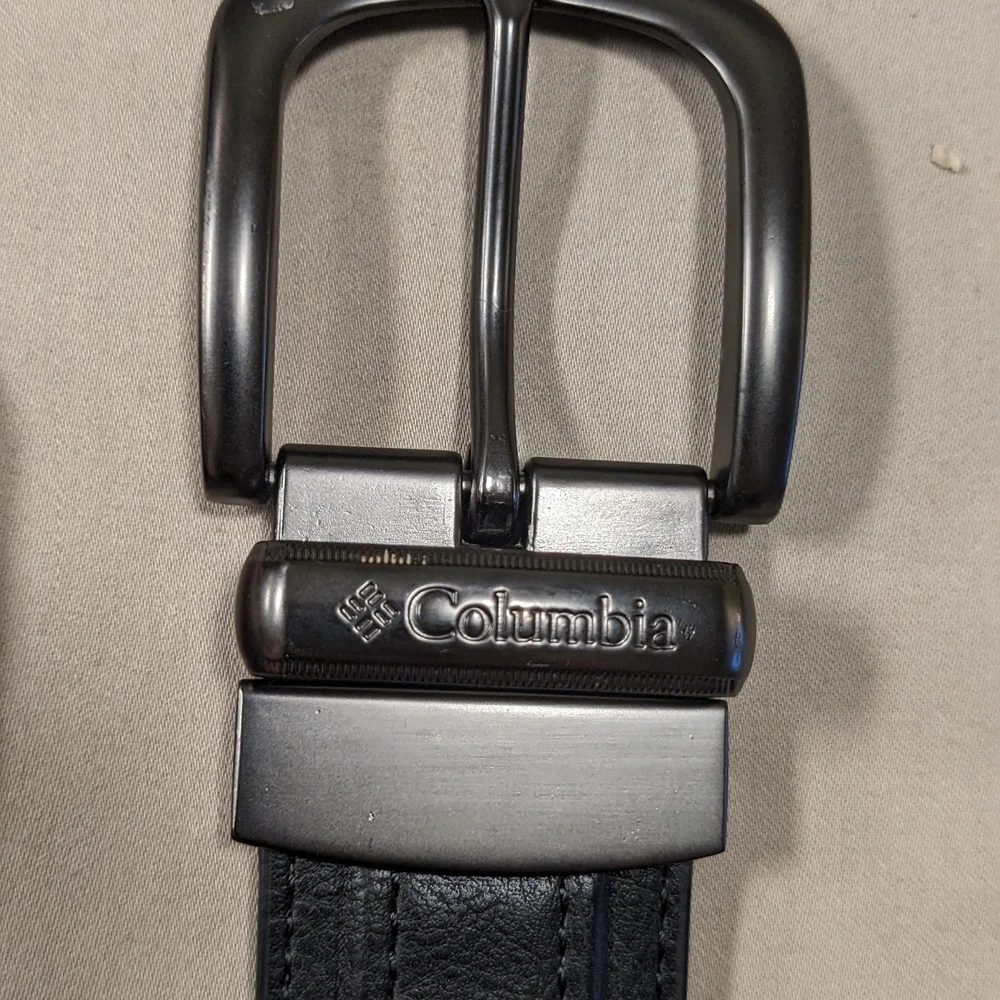 Columbia Reversible Black/Brown Syntheic Leather Belt - Size Medium